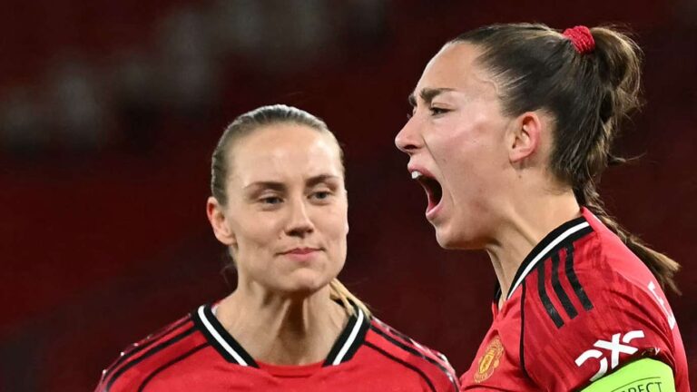 แมนเชสเตอร์ ยูไนเต็ด ทีมหญิง ถูกฉีกขาดโดย บาเยิร์น มิวนิค มายา เลอ ทิสซิเยร์ เรียกร้องให้ฟื้นตัวในศึก ยูฟ่า แชมเปี้ยนส์ ลีก หญิง
