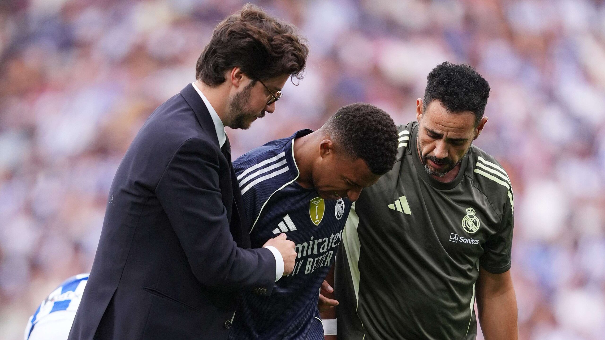 เอ็มบัปเป้ ติดต่อ ฟลอเรนติโน เปเรซ บอกไม่ต้องการให้ทีมแพทย์ Real Madrid รักษาเขาอีกต่อไป ท่ามกลางปมเข่าผิด