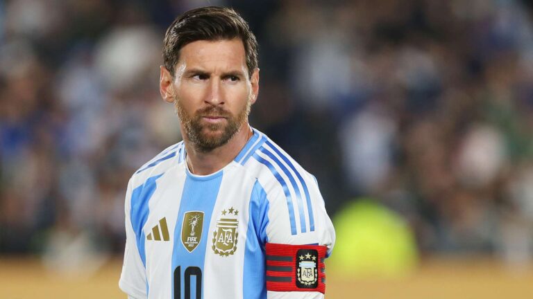 เมสซี่ยังไม่ยืนยันร่วมฟุตบอลโลก 2026 ผู้จัดการทีมอาร์เจนตินาย้ำทุกอย่างขึ้นกับนักเตะ