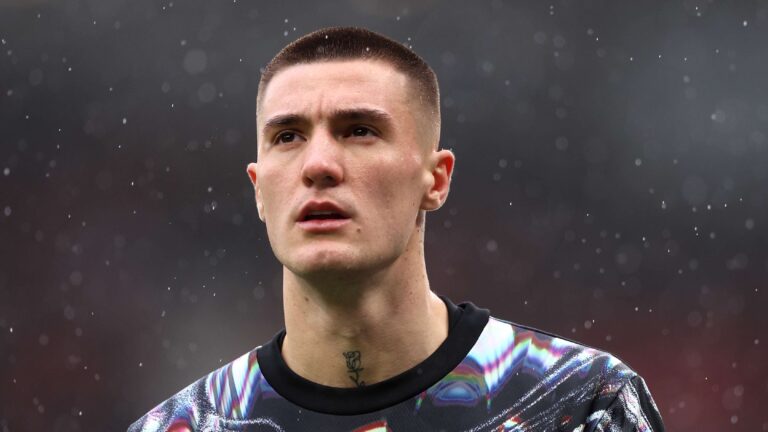 เชซาร์ลากเส้นแบ่ง เคารพสถานะเซสโก้ในทีมชาติ ขีดเส้นแมนเชสเตอร์ ยูไนเต็ด ไม่บงการ