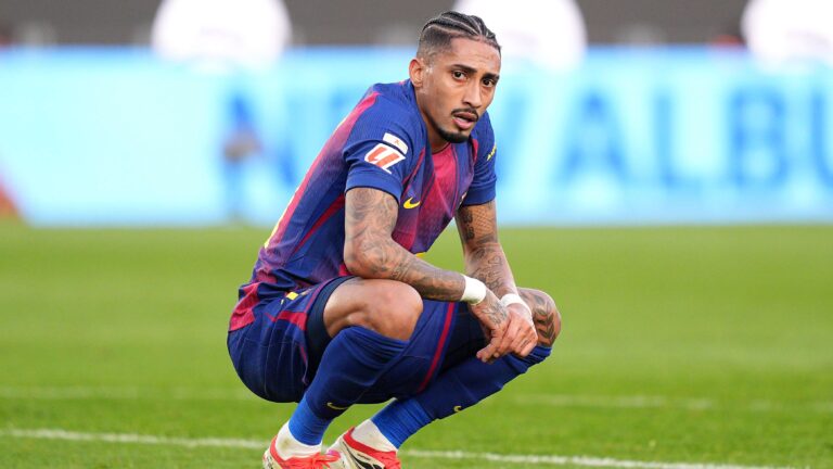 ราฟินญา พลาดลงสนามทั้งสองนัดรอบก่อนรองชนะเลิศ ชปล. พบแอตเลติโก มาดริด เหตุอาการบาดเจ็บกล้ามเนื้อหลังต้นขา