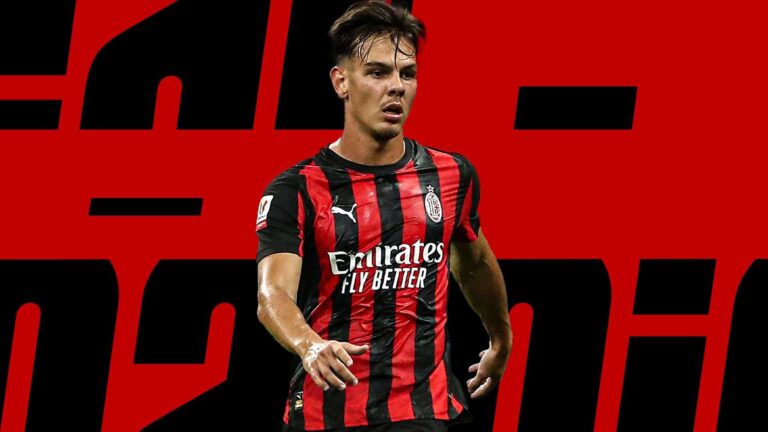 จาชารี เผย สายจาก ทาเร และ ซลาตัน อิบราฮิโมวิช ชักชวนให้ย้ายไป เอซี มิลาน จนไม่อาจปฏิเสธ