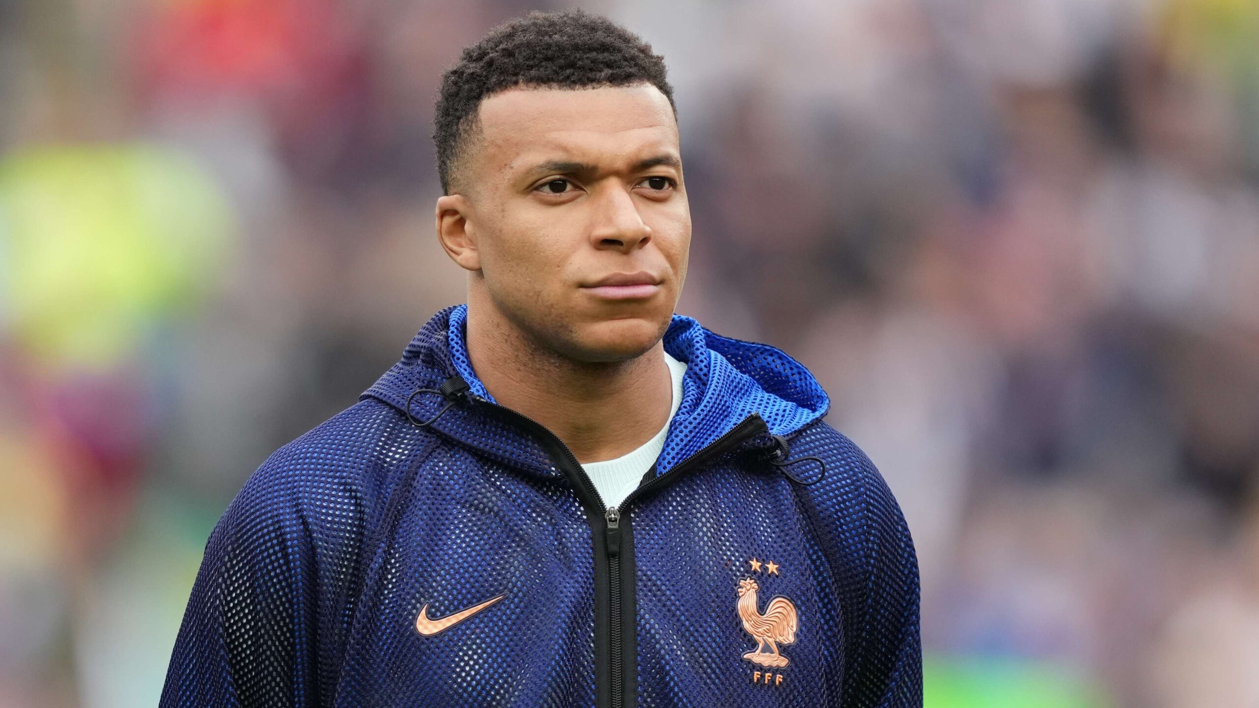 ที่สุดในประวัติศาสตร์! ปาปินยกย่องเอ็มบัปเป้ว่าเป็นกองหน้าที่ดีที่สุดของทีมชาติฝรั่งเศส