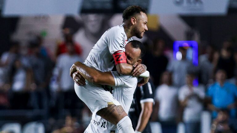 ฮีโร่กับวายร้าย เนย์มาร์โน้มน้าวอันเชลล็อตติ ก่อนบอลโลก 2026 ใบเหลืองทำลายค่ำคืน