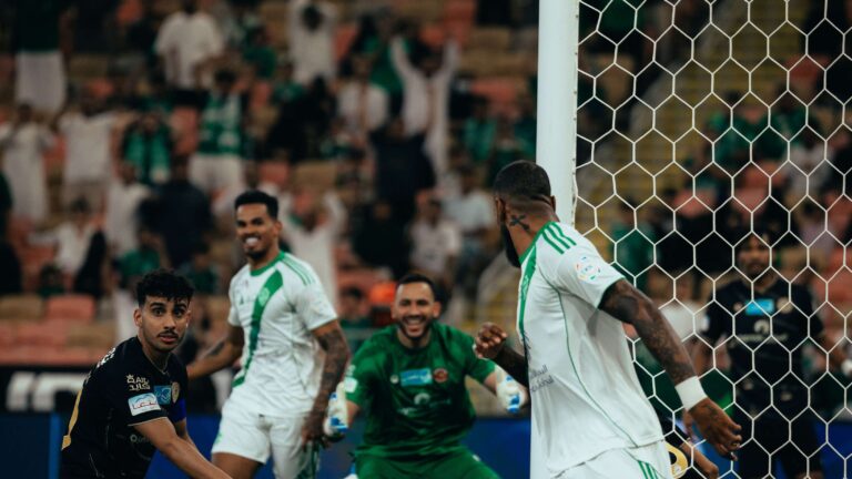 อัล อาห์ลี ฟื้นฟอร์ม คว้าชัย แซง อัล ฮิลาล ขึ้นรองจ่าฝูงชั่วคราว