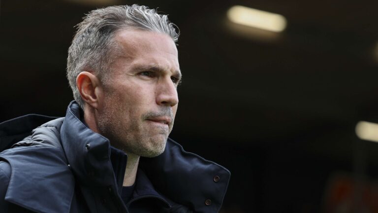 เฟเยนอร์ด ร็อตเตอร์ดัม ถูกแฟนบอลโห่หลังเสมอ Volendam 0-0 ปิดตาแชมป์กับ PSV