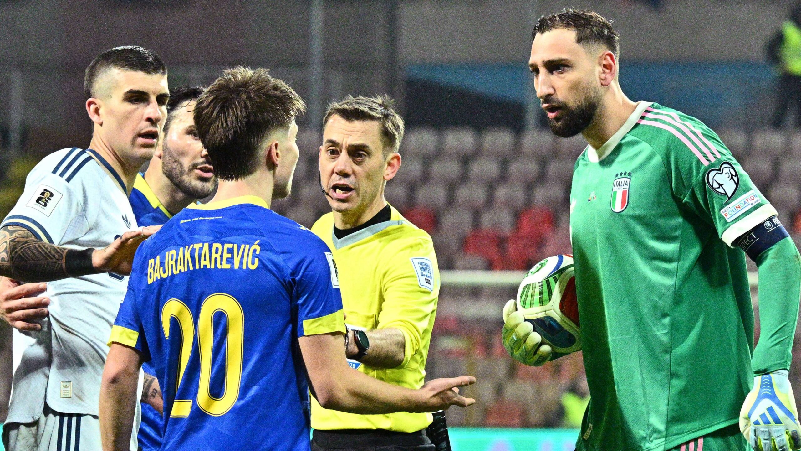 กรรมตามทัน! ดอนนารุมมา ถูกโจมตีเรื่องพฤติกรรมไม่เป็นน้ำใจนักกีฬา หลังเผยกลเม็ดจุดโทษก่อนอิตาลีพ่ายบอสเนีย-เฮอร์เซโกวีนาในเพลย์ออฟ