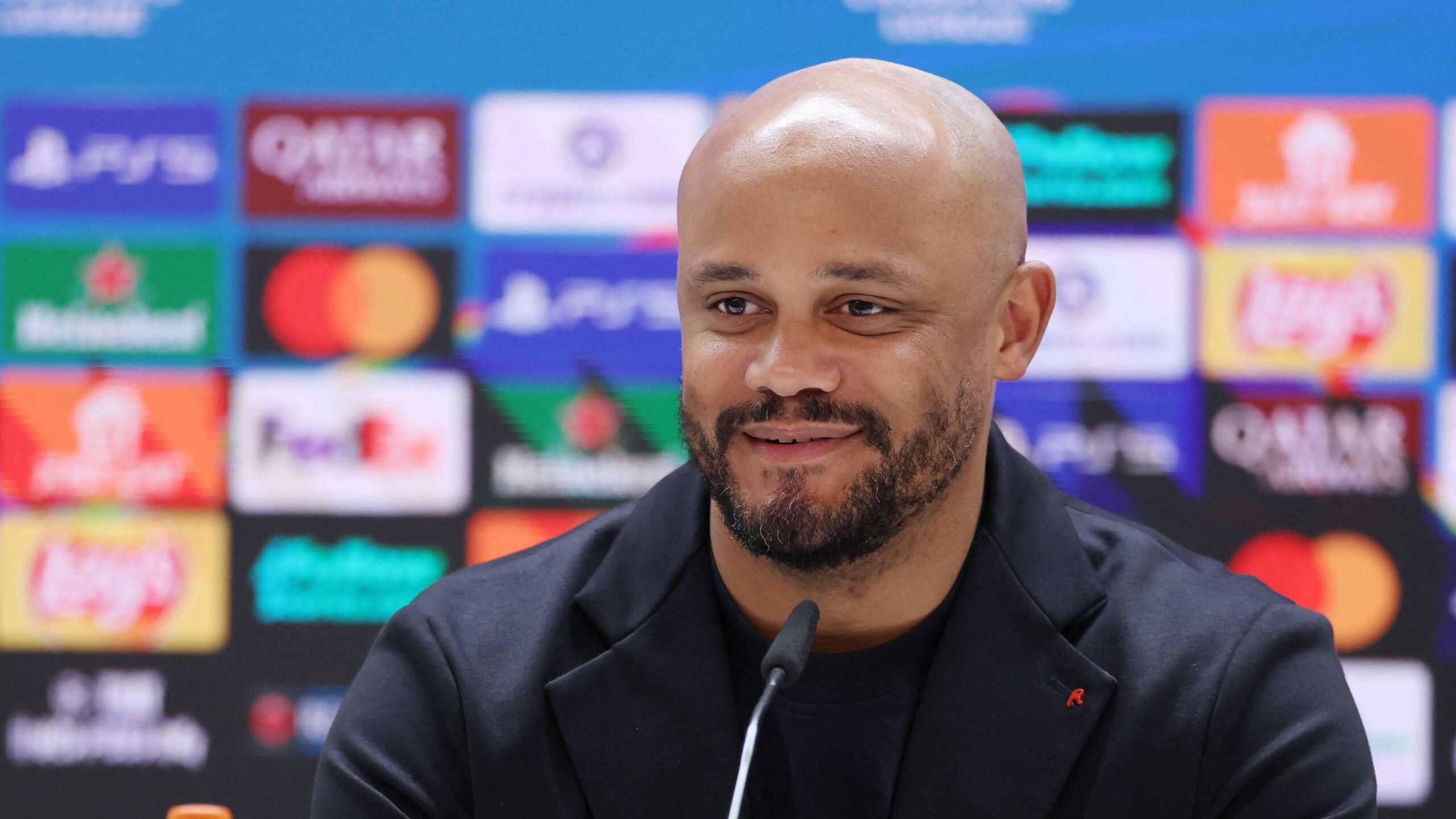 คอมปานี ยืนยันไม่แก้ปัญหารีล มาดริดด้วยเอ็มบัปเป้และวินิซิอุส พร้อมท่าทีของแฮร์รี่ เคน ก่อนบุกเบร์นาเบว