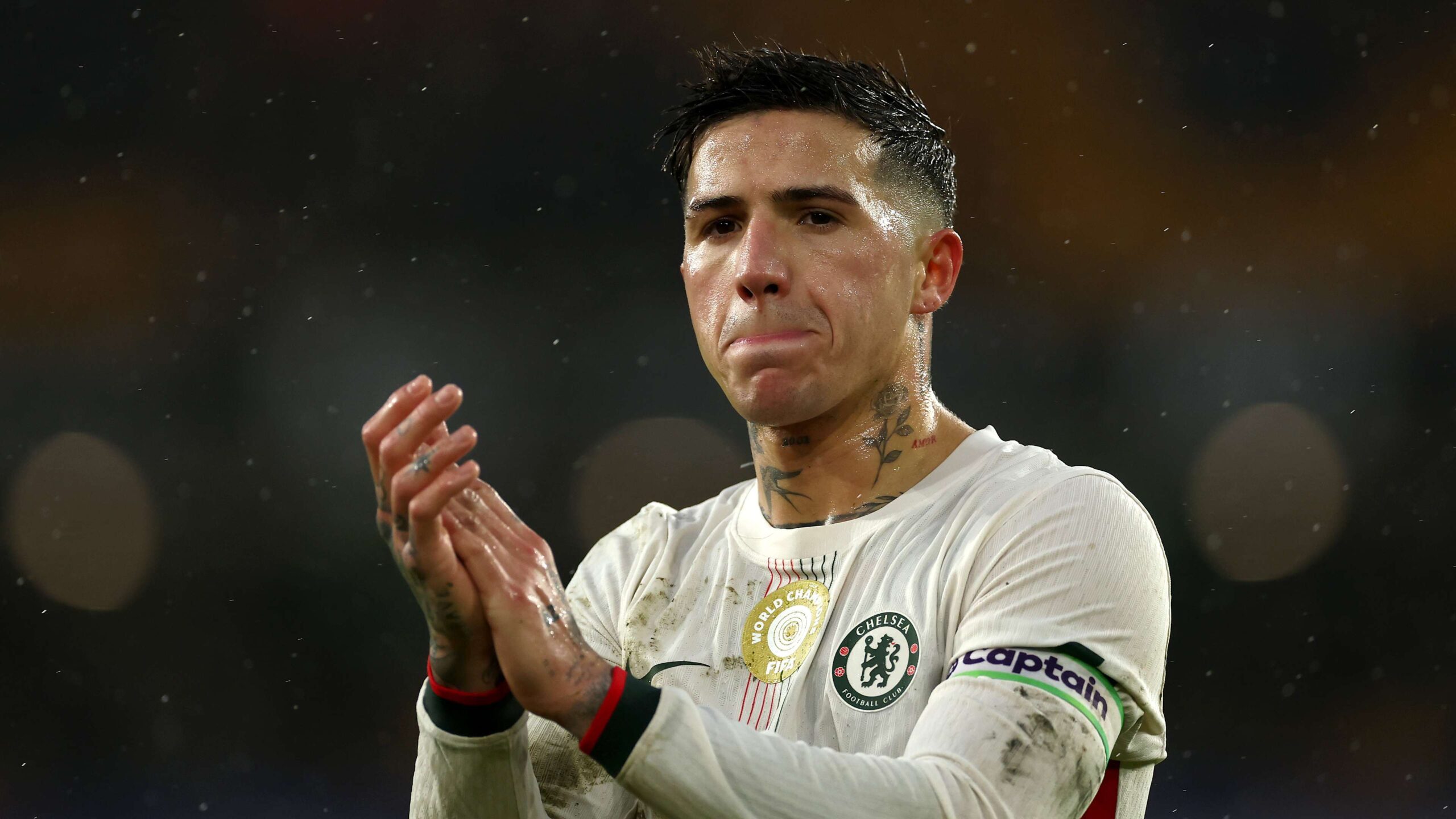 เชลซีเผยท่าทีต่อการคืนทัพ เอนโซ เฟร์นานเดซ หลังถูกลงโทษภายในสโมสรจากการพูดถึงการย้ายไปเรอัล มาดริด