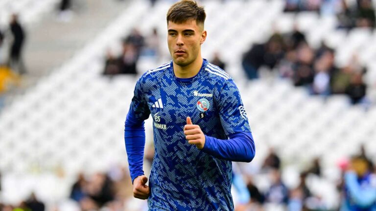 อารอน อันเซลมิโน่ ยังเผชิญปัญหายืมตัวที่สตราสบูร์ก หลังย้ายจากเชลซี