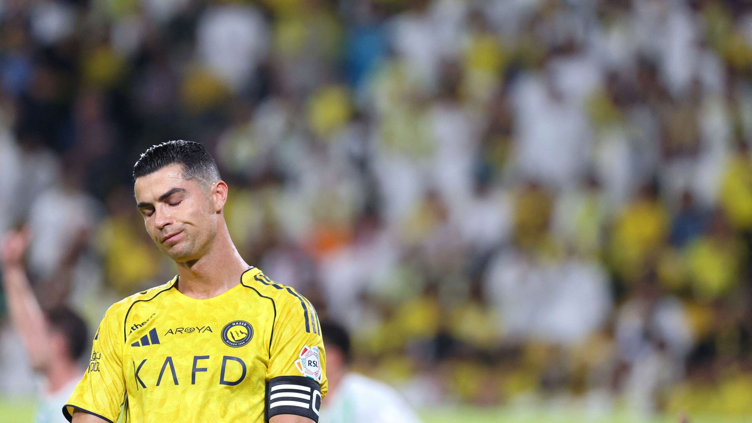 วิกฤตในอัล-อาห์ลีย์ ร้อนแรง โรนัลโดถูกกล่าวหาล้มบอลเพื่อคว้าแชมป์ลีกโปรลีก