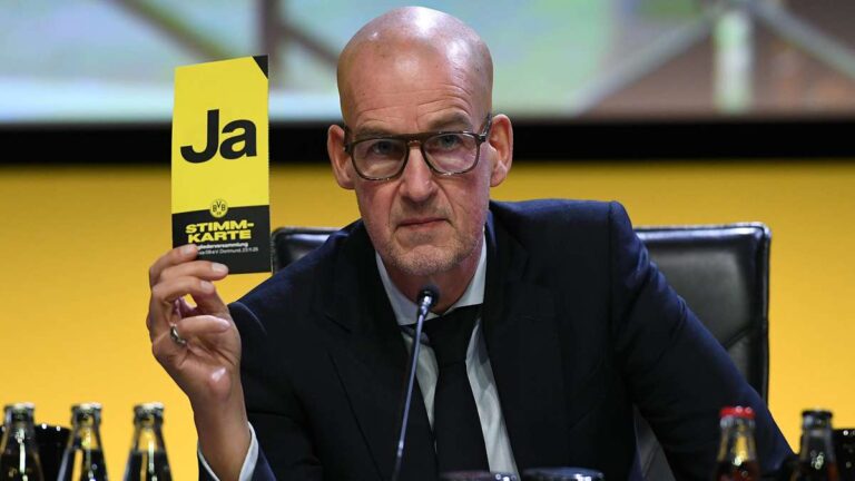 คาร์สเทน คราเมอร์ เปิดตัว BVB ใหม่ ย้ำแนวทางปั้นดอร์ทมุนด์สู่อนาคต