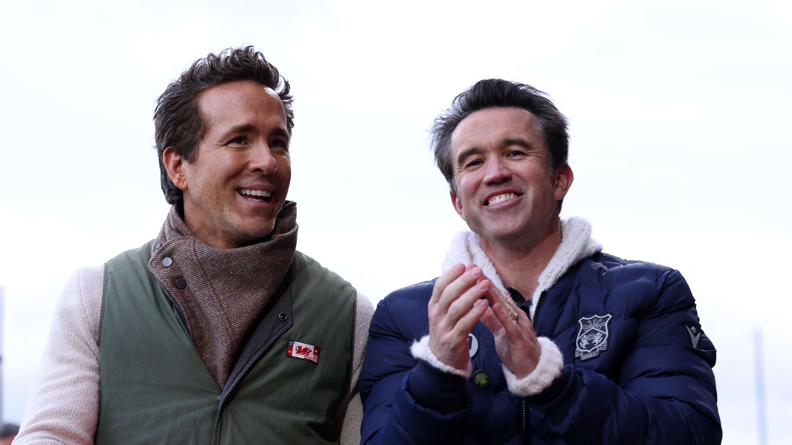 เวรกซ์แฮม เอฟซี ซีรีส์ Welcome to Wrexham ต่อสามฤดูกาล ฝันสู่พรีเมียร์ลีก ความมั่นใจจาก เอฟเอ็กซ์