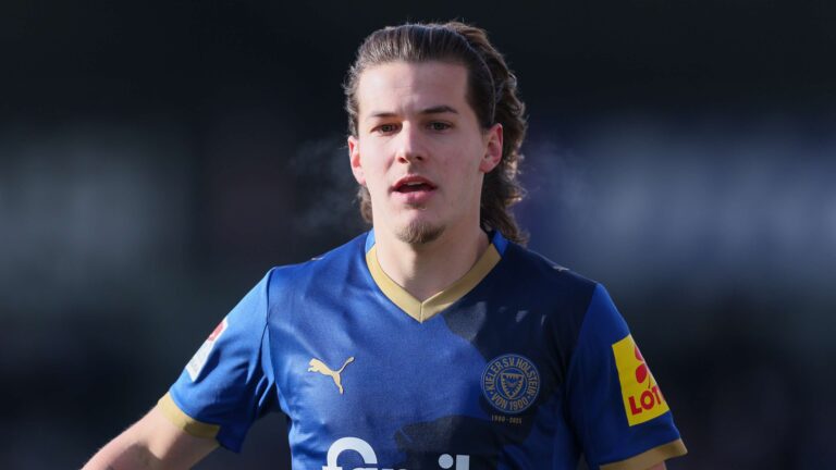 จอห์น ทอลกิน บาดเจ็บระหว่างเกม ฮอลสไตน์ คีล ชนะ ฟอร์ทูน่า ดุสเซลดอร์ฟ