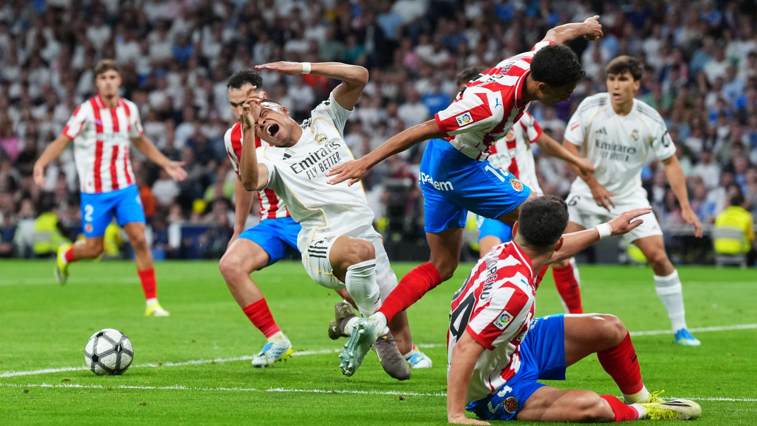 เรอัล มาดริด เรียกร้องเข้าถึงเสียงบันทึก VAR สำหรับจุดโทษของ เอ็มบัปเป้