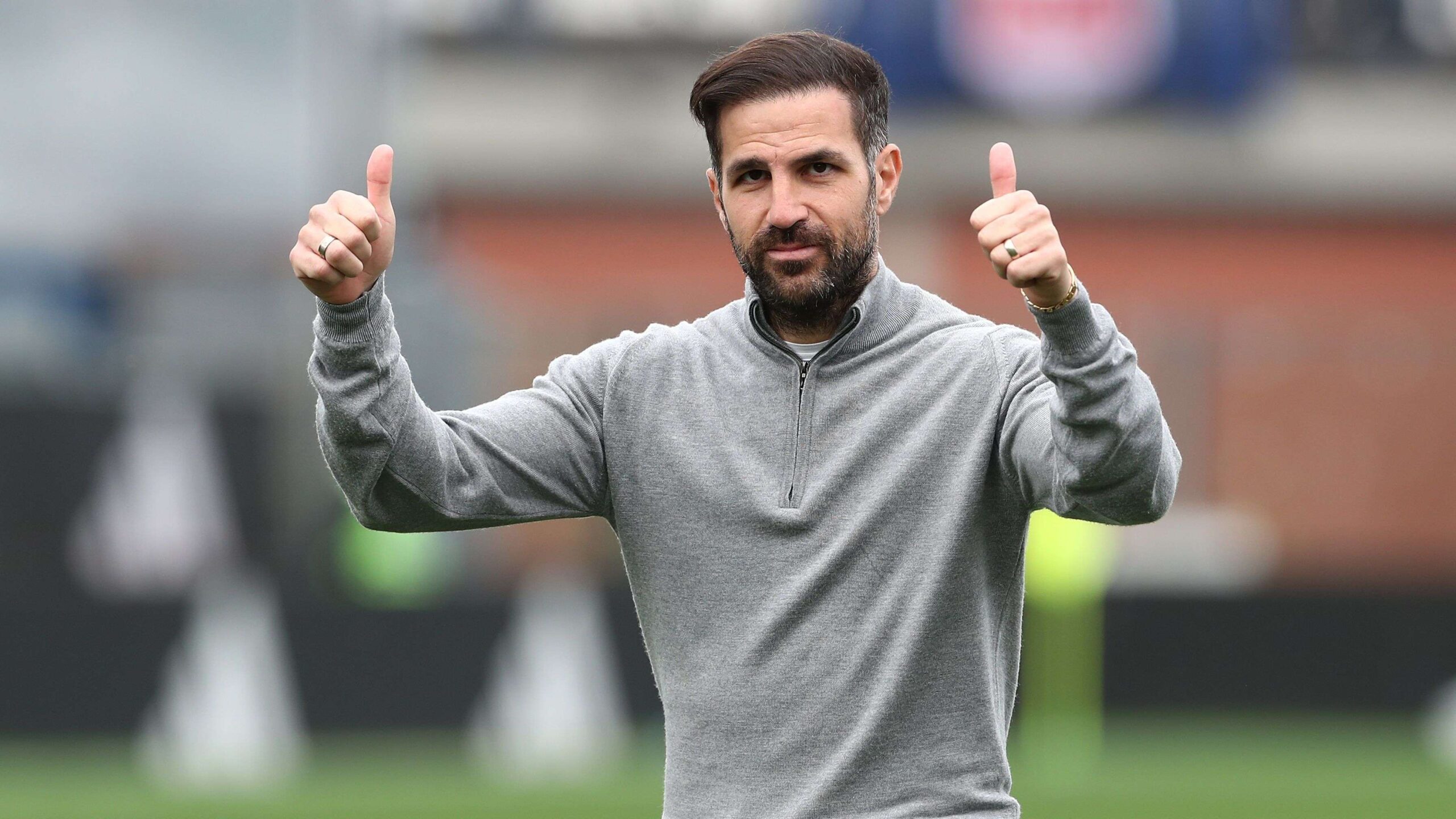 เซส ฟาบริเกส ปล่อยสยบข่าวอนาคตที่โคโม หลังมีข่าวเชื่อมโยงกับเชลซีและทีมชาติอิตาลี