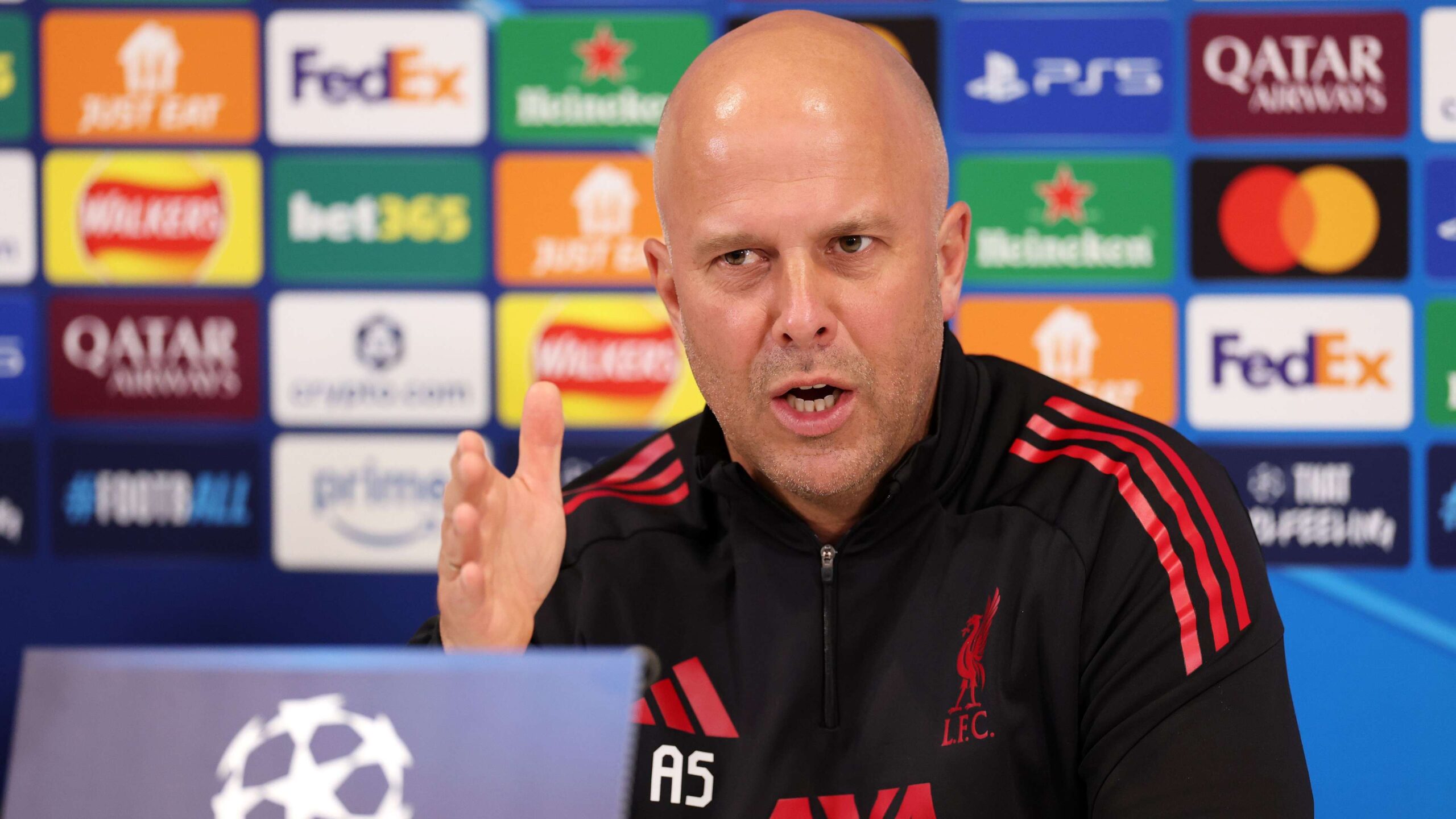 อาร์เน ซล็อตจวกรัฐบาลอังกฤษชะลอกฎหมายฮิลส์โบโร่ ขณะลิเวอร์พูลฉลองครบรอบ 37 ปีเหตุการณ์ฮิลส์โบโร่