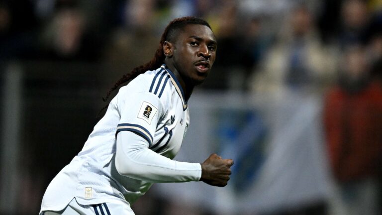 เอซี มิลานวางแผนข้อตกลงสลับตัวเพื่อดึง โมอิส เคอาน จาก ฟิออเรนตินา มูลค่า 52 ล้านยูโร