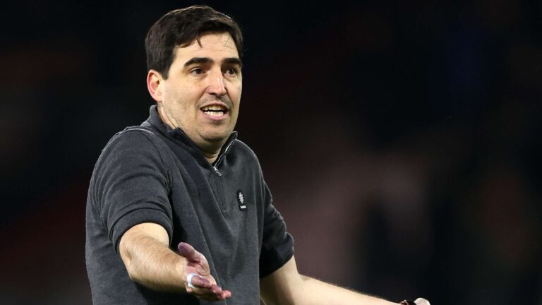 อันโดนี ไราออลาเปิดใจเรื่องอนาคตกับบอร์นมัธก่อนยุติบทบาท ท่ามกลางข่าวลือเชื่อมโยงคริสตัล พาเลซ และความสนใจจากลาลีกาและบุนเดสลีกา