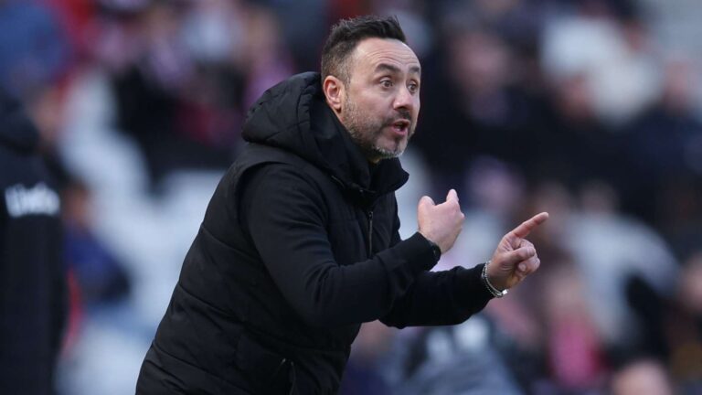 โรแบร์โต้ เดอ เซร์บี ยอมรับ ท็อตแน่ม ฮอตสเปอร์มีปัญหาหนัก ลุ้นหนีตกชั้น หลังเวสต์แฮมได้รับแรงหนุนจากฟลอเรนซ์ค่ำคืนฉลองของคริสตัล พาเลซ