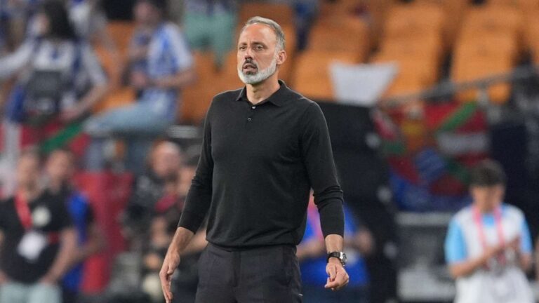 เปลเลกริโน มาตาราซโซ กุนซืออเมริกันคว้าแชมป์ใหญ่ในหนึ่งในห้าลีกยุโรป เมื่อ เรอัล โซเซียดัด ชนะจุดโทษ แอตเลติโก มาดริด ในรอบชิงโกปา เดล เรย์