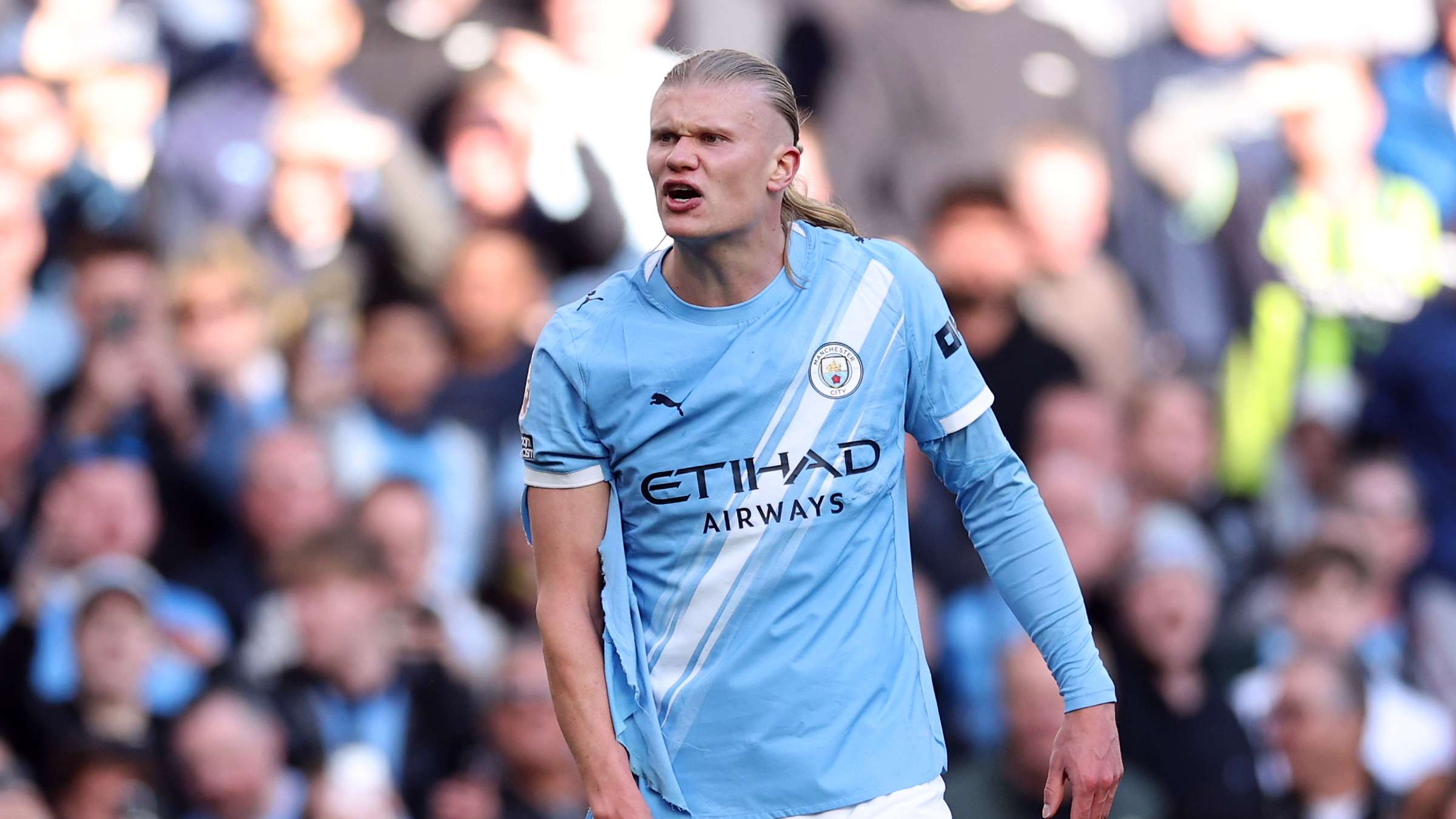 สกาย สปอร์ตส์ ขอโทษสด หลังฮาแลนด์สบถ เปรียบเทียบเบนาร์โด้ ซิลวา กับ ฟาบิโอ คันนาวาโร หลังแมนเชสเตอร์ ซิตี้ ชนะอาร์เซนอล