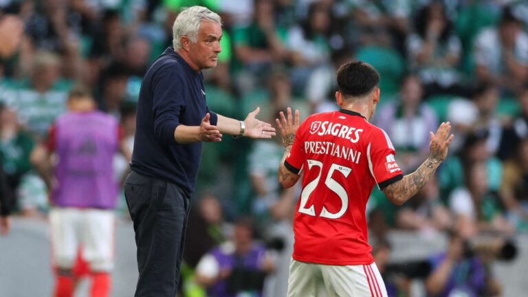 โชเซ มูรินโญ่ โดดเด่นไวรัล หลัง เบนฟิกา เฉือน สปอร์ติ้ง ลิสบอน 2-1 ใน ดาร์บี้ลิสบอน