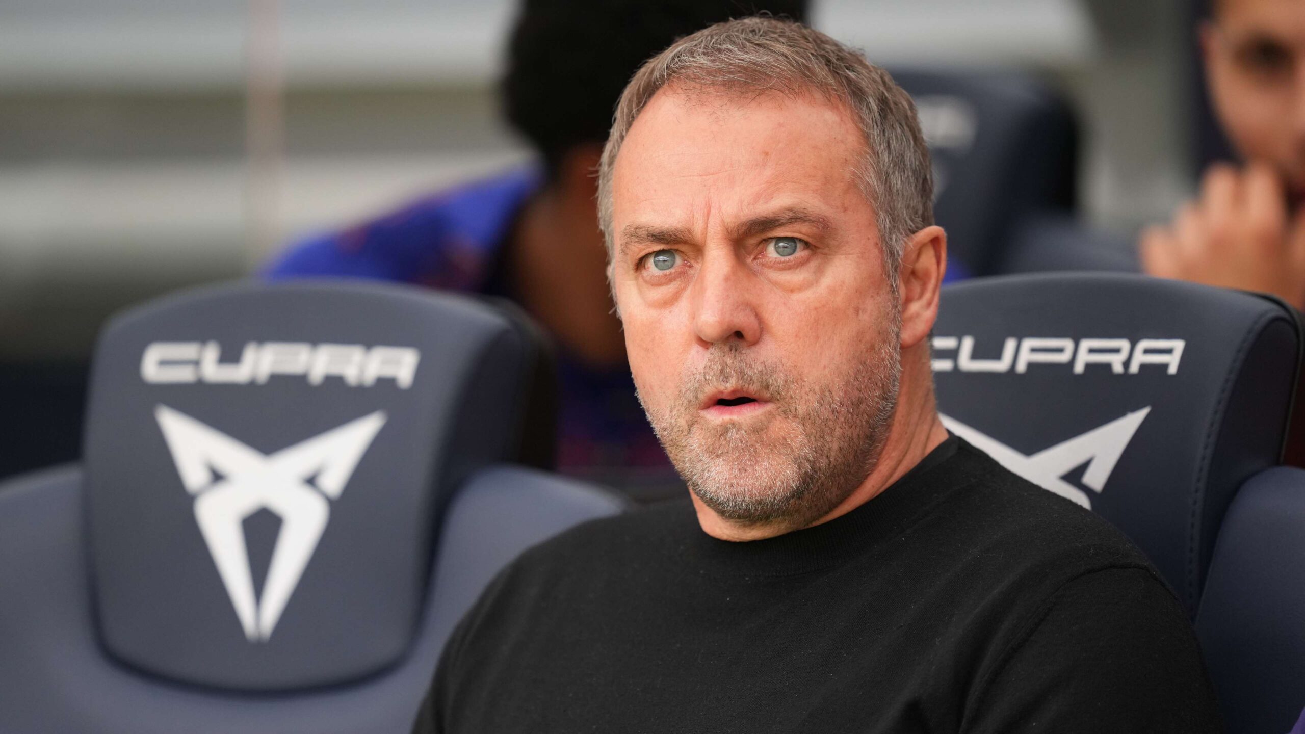 ฮันซี่ ฟลิคอัปเดตอนาคตกับบาร์เซโลนาหลังร่วงแชมเปียนส์ลีก เน้นลุ้นแชมป์ลา ลีกา