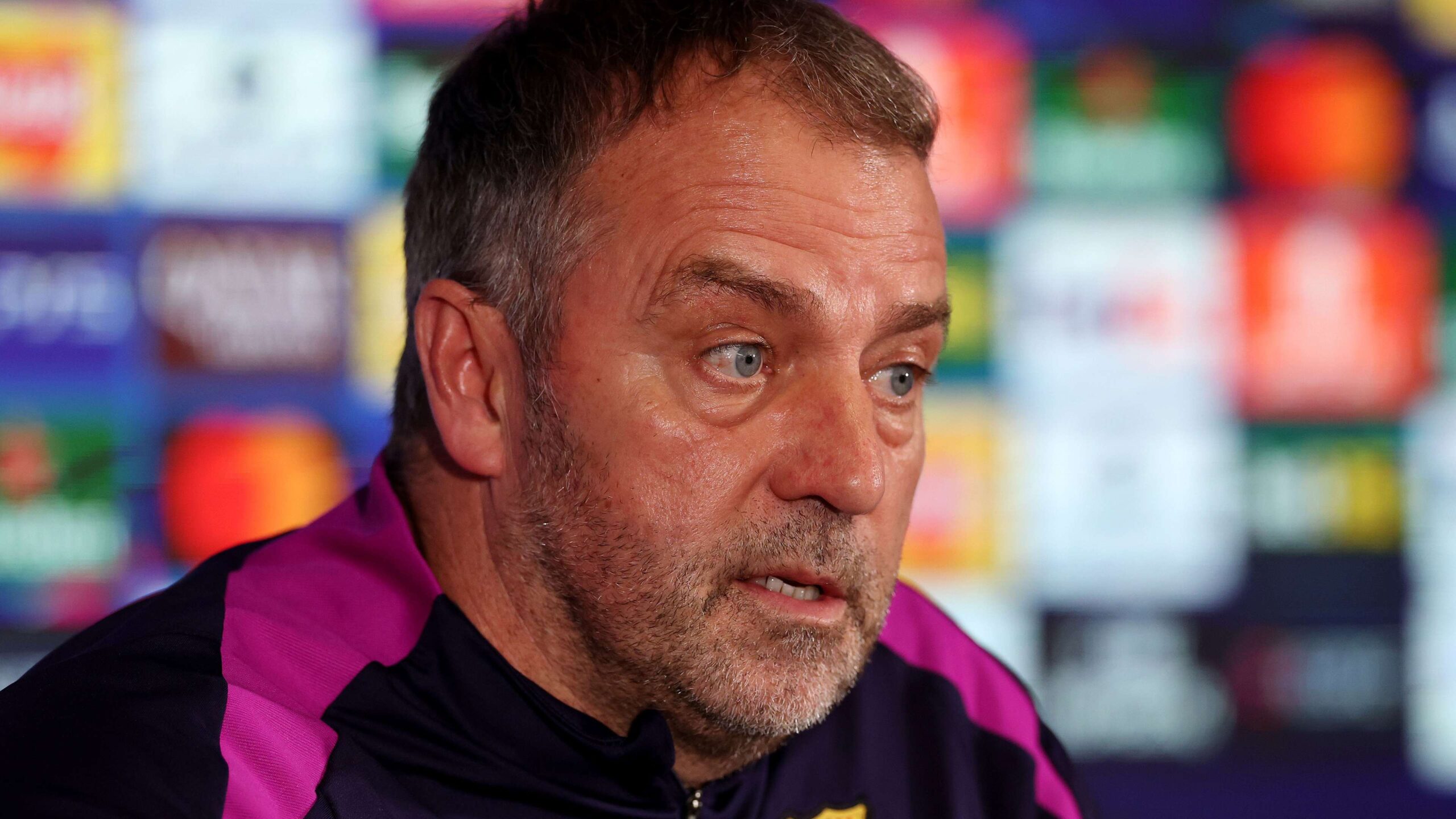 ฮันซี่ ฟลิค ตั้งเป้าคว้า ยูฟ่า แชมเปี้ยนส์ ลีก กับ บาร์เซโลนา พร้อมเผยต้องการต่อสัญญา