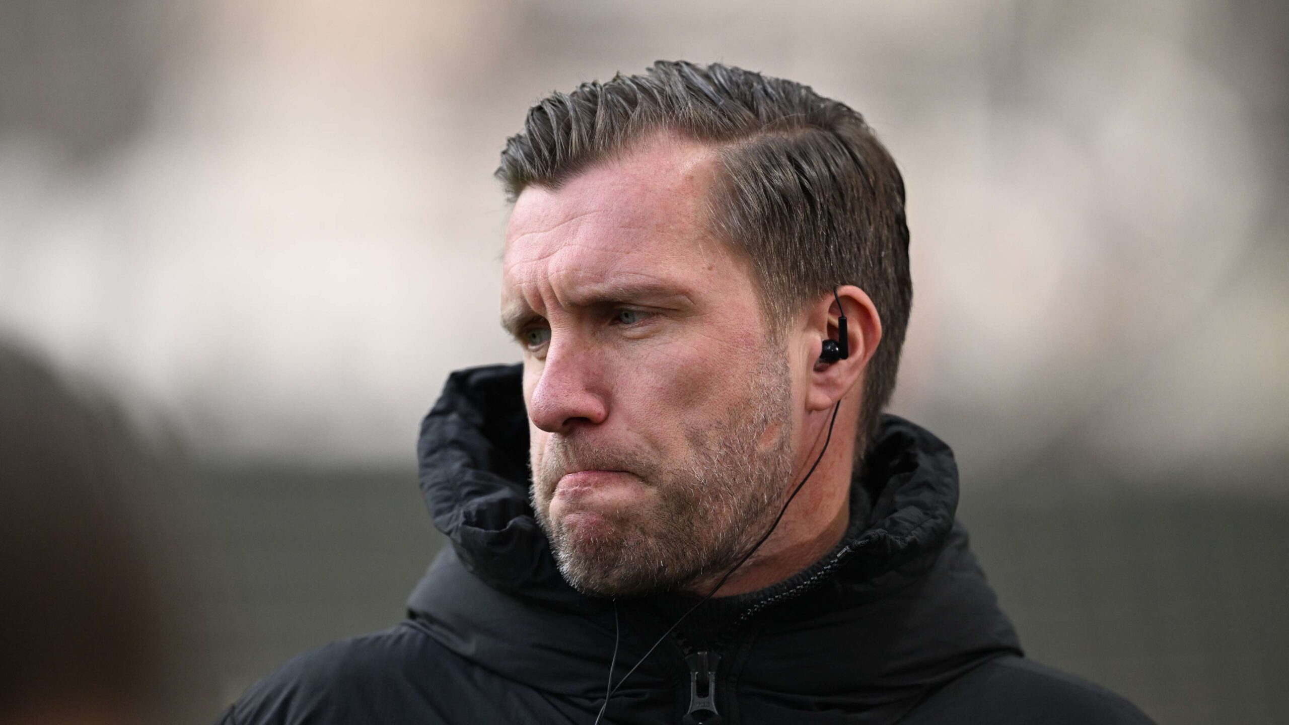 อินททรัค แฟรงค์ฟุร์ท เล็งคว้ากองหลัง เรอัล มาดริด เพื่อแทนที่ คอลลินส์