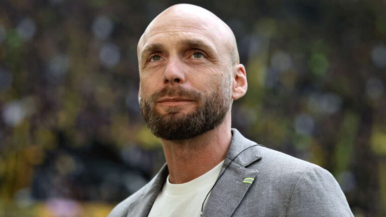 โบรุสเซีย ดอร์ทมุนด์ ทบทวนยุทธศาสตร์เสริมทัพภายใต้โอเล บุ๊ค