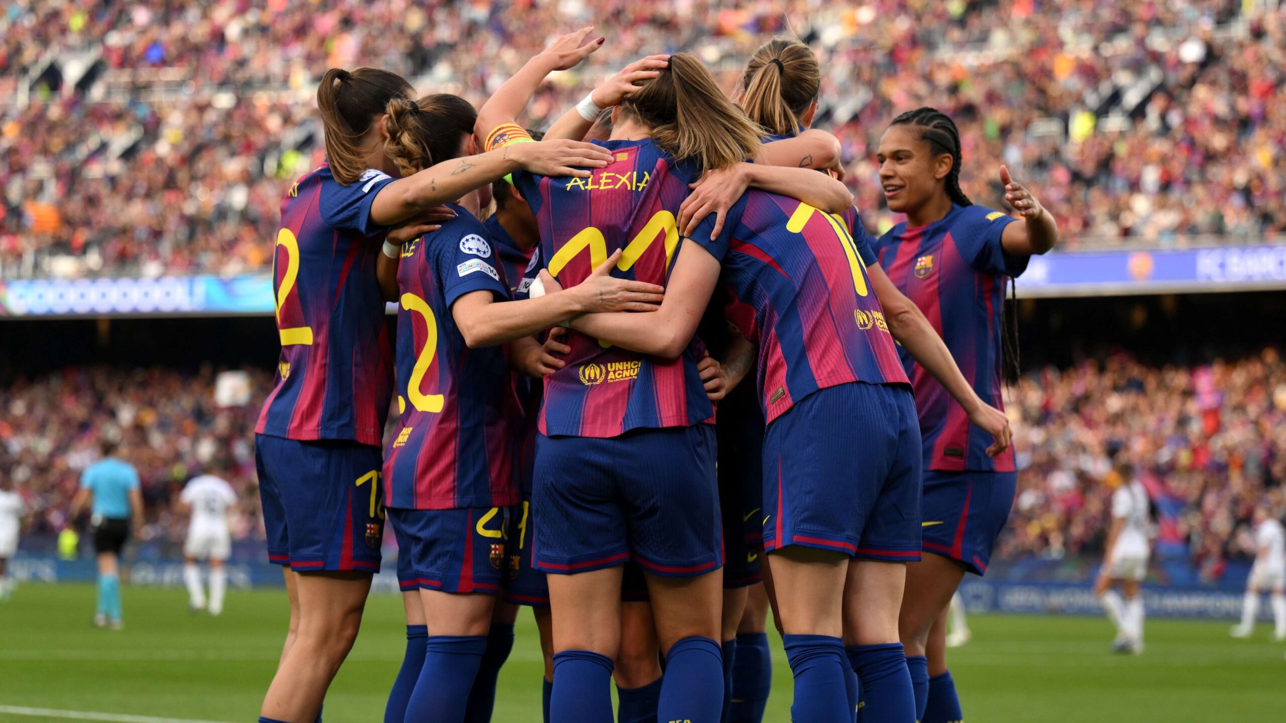 บาร์เซโลน่า ฟีเมนิ ย้ำความยิ่งใหญ่ คว้าแชมป์ลีกา ฟี สมัยที่ 7 ติดต่อกัน หลังถล่มเอสปันญ่อล 4-1