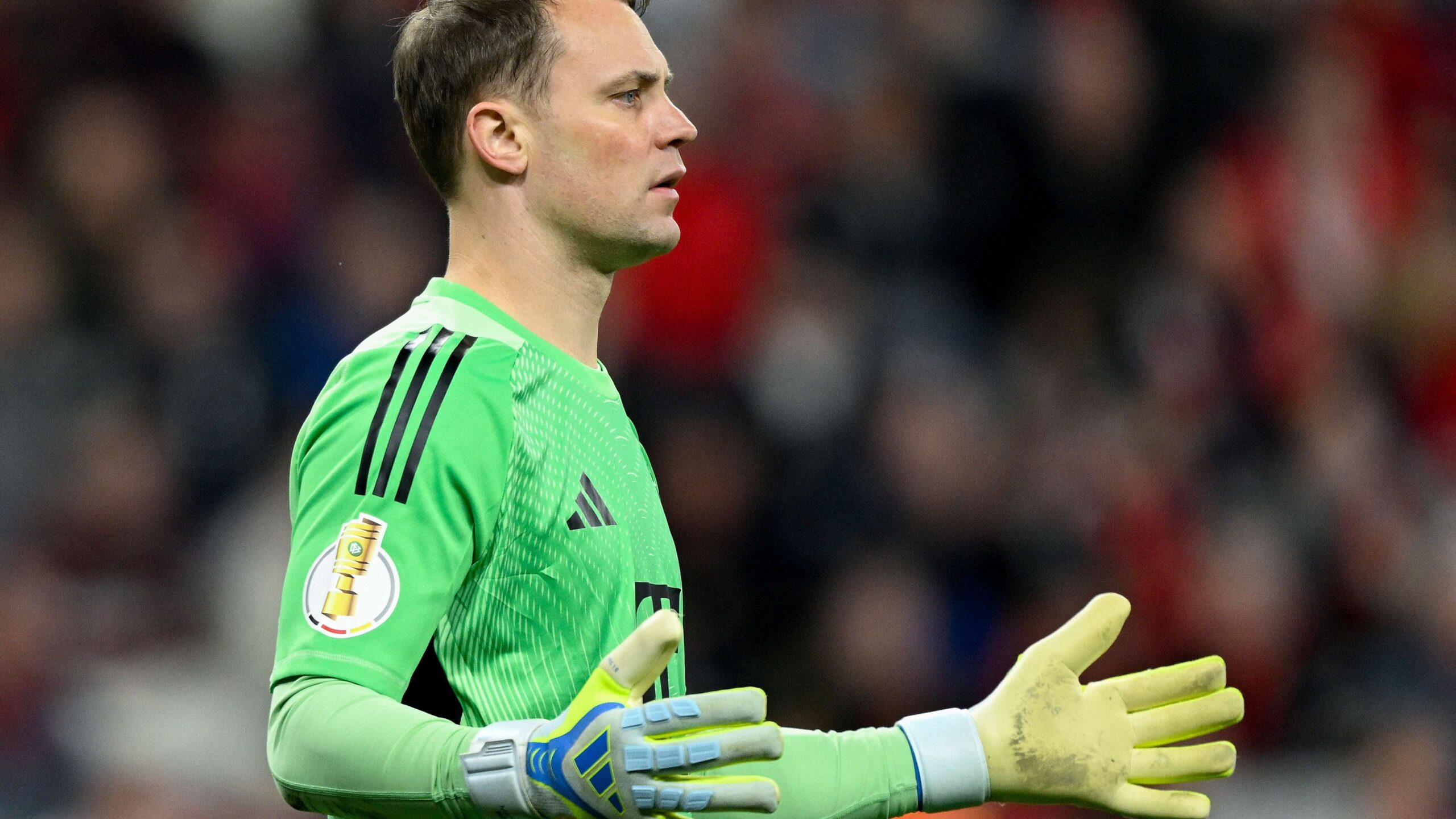 มานูเอล นอยเออร์ บาเยิร์น มิวนิค: คริสทอฟ เฟรุนด์ ปฏิเสข่าวลือขยายสัญญา