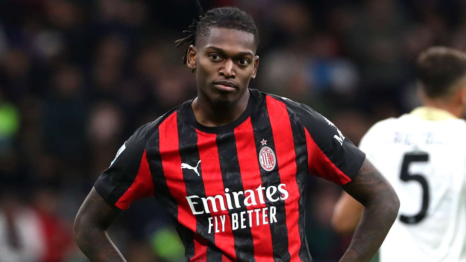 แมนเชสเตอร์ ยูไนเต็ด และ ลิเวอร์พูล สอบถามสถานะ ราฟาเอล เลา จาก เอซี มิลาน ก่อนตลาดซัมเมอร์