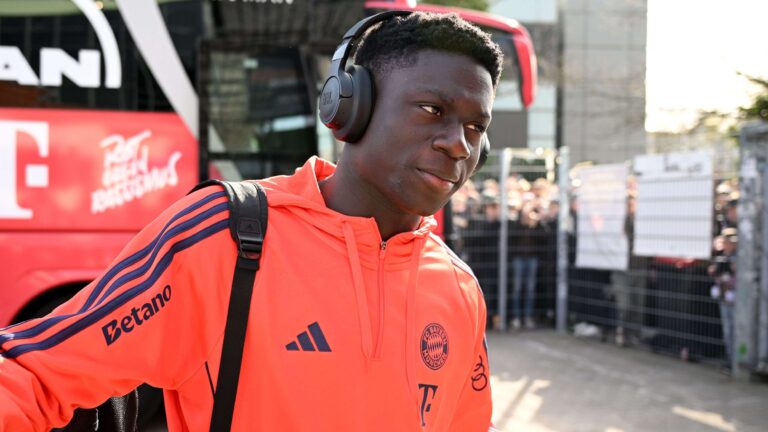 คอมปานีเผยเหตุผลเดบิวต์นดิอายวัย 18 ปีในทัพเสือใต้