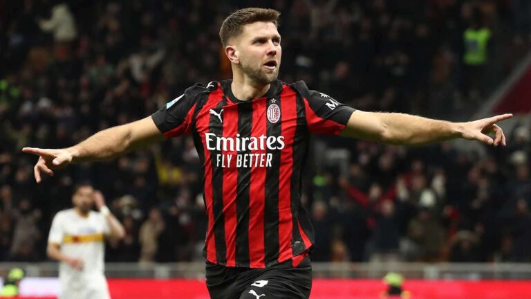 นิคลาส ฟุลล์ครุก ส่อย้ายออกจากเวสต์แฮม หลังสโมสรพร้อมปล่อยด้วยค่าตัวเบาๆ โดยมีความสนใจจากชาลเก้ 04 และโวล์ฟสบวร์ก