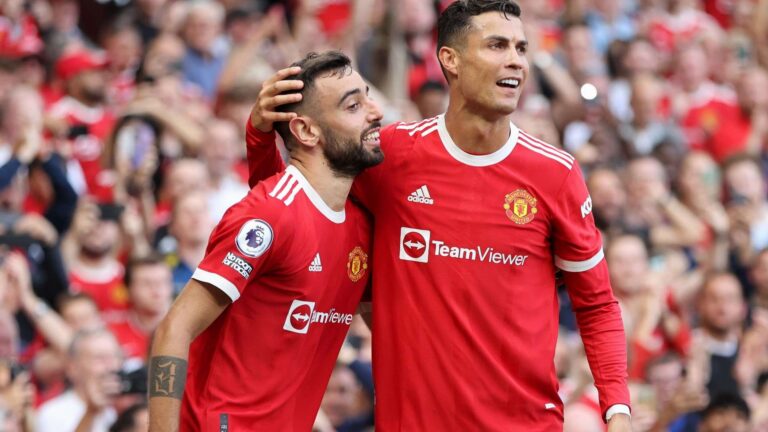 บรูโน เฟร์นานเดส เทียบสถิติมีส่วนร่วมกับประตูของคริสเตียโน โรนัลโด้ และ โรบิน ฟาน เพอร์ซี่ ในพรีเมียร์ลีก