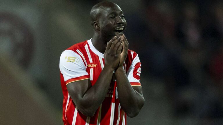 เหยื่อการแฮ็กอินสตาแกรม: แม่โทรหาคิดว่าเขากำลังเทรดสกุลเงิน นักฟุตบอลถูกข่มขู่เรียกค่าไถ่ทางไซเบอร์