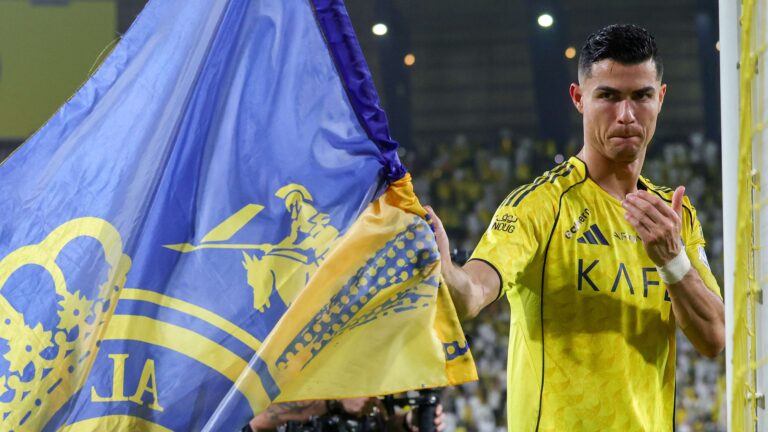 คริสเตียโน โรนัลโด้ เรียกร้องยุติการถกเถียงเรื่องผู้ตัดสินในลีกโปรลีก ซาอุดีอาระเบีย