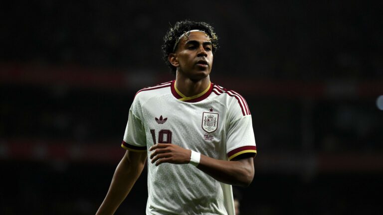 ลามีน ยามาล อาจถูกใช้งานเป็นตัวสำรองที่มีผลกระทบสูงของสเปนในฟุตบอลโลก 2026 ขณะที่บาร์เซโลนาเผชิญอาการบาดเจ็บ