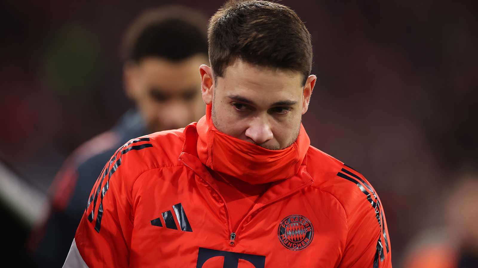 ช็อกวงการบาเยิร์น: ราฟาเอล เกร์เรโร พิจารณาการแขวนสตั๊ดหลังจบฤดูกาลนี้