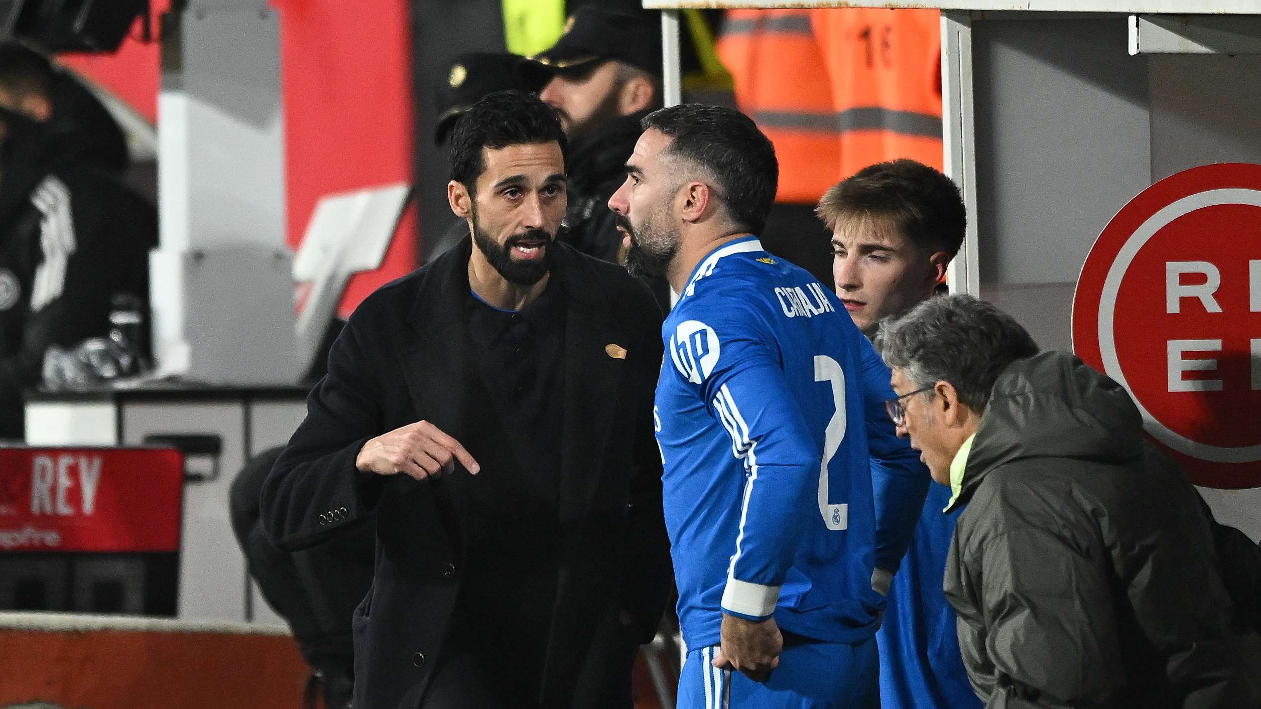 อาร์เบโลอา ยกย่อง ดานคร Karl? ดานี คาร์วาฆาล เป็นสัญลักษณ์ของ เรอัล มาดริด ก่อนอำลาคุมทีม