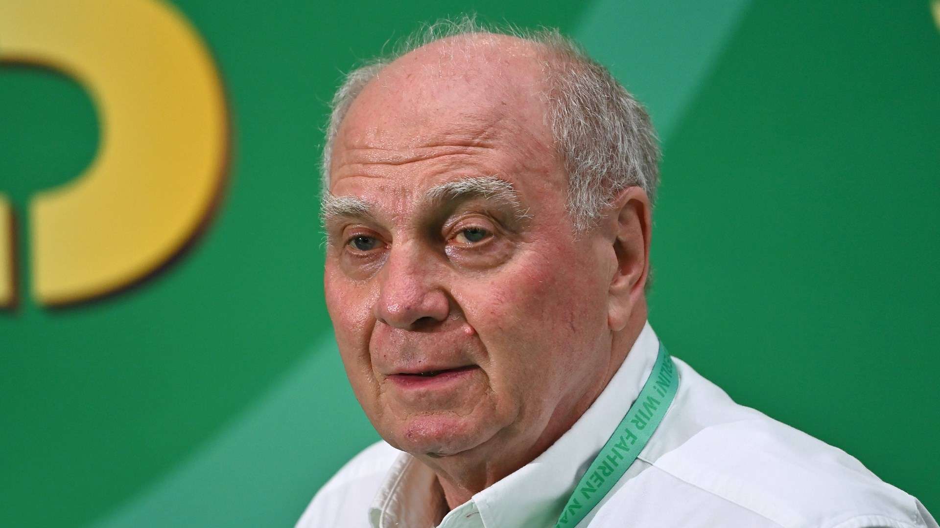 โฮเนสย้ำ บาเยิร์น มิวนิคไม่ใช่สโมสรขายนักเตะ เคนเตรียมขยายสัญญากับสโมสร