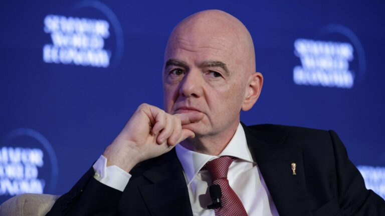การสอบสวน FIFA บัตรฟุตบอลโลก 2026: ความสับสนและข้อกล่าวหาว่าขายบัตรเกินราคา