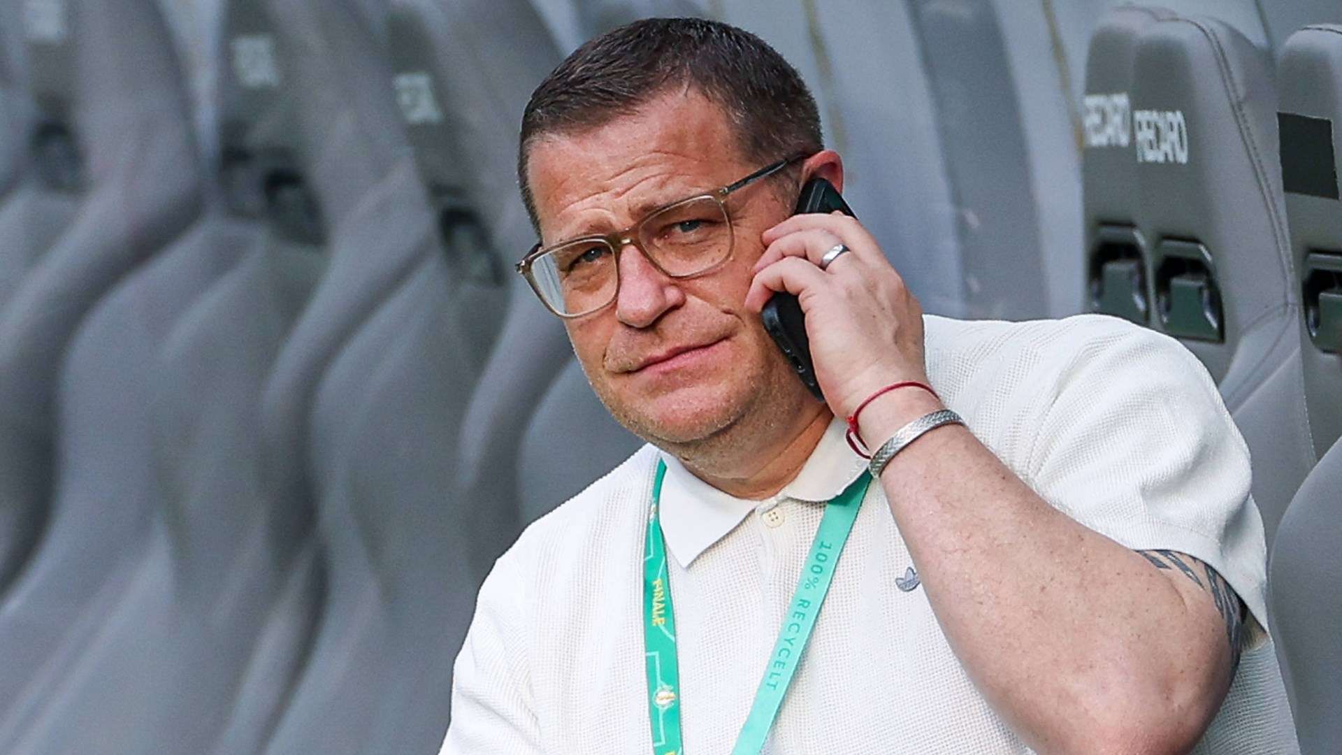 ถูกทิ้งผ่าน WhatsApp: บาเยิร์น มิวนิค กดดัน คิงส์ลีย์ โคมัน ย้ายสังกัด