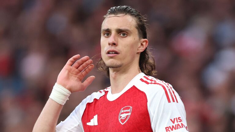 ริคคาร์โด คาลาฟาอิโออิ เผยความรู้สึกหลังคว้าแชมป์พรีเมียร์ลีกของอาร์เซนอล และมุมมองก่อนลุยยูฟ่าแชมเปียนส์ลีกกับปารีส แซงต์ แชร์กแมง