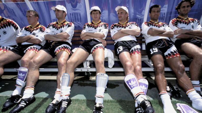 ฟุตบอลโลก 1994 ที่สหรัฐอเมริกา: ปมภรรยาผู้เล่นที่ถกเถียงในทีมชาติเยอรมัน